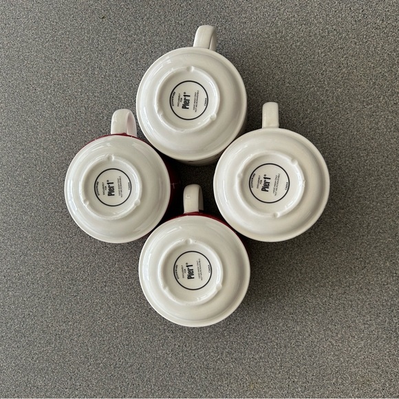 Pier 1 set of 4 stacking ❤️red & white heart ❤️design mugs with holder. - Picture 8 of 8